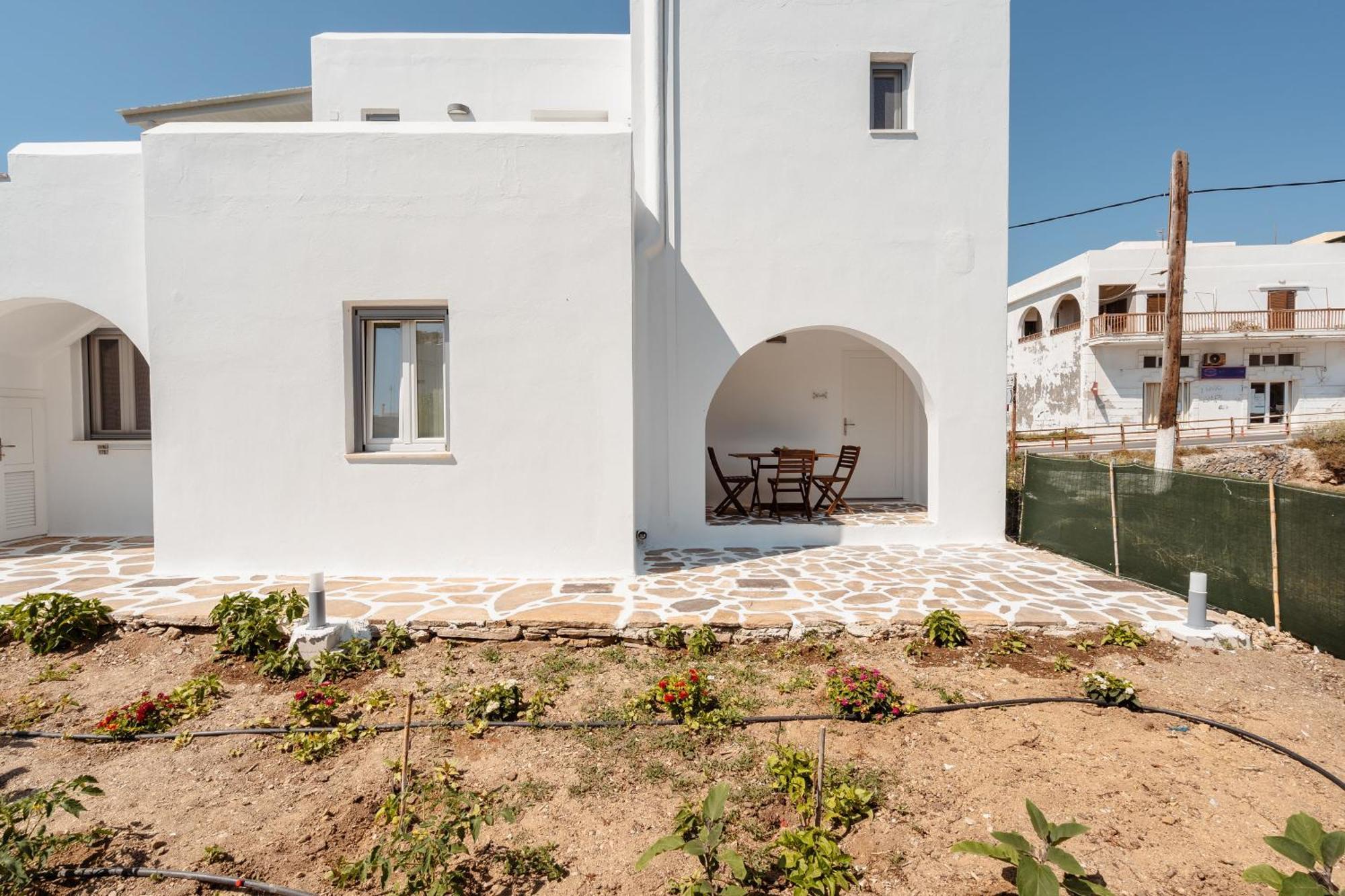 Celestial Seaview Apartments- Ariadne Naxos City Eksteriør billede